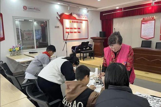 ！西青区赤龙南街道开展丰富多彩的寒假儿童关爱服务活动PG电子麻将胡了2模拟器基层之声丨快乐瞬间 情暖冬日(图7)